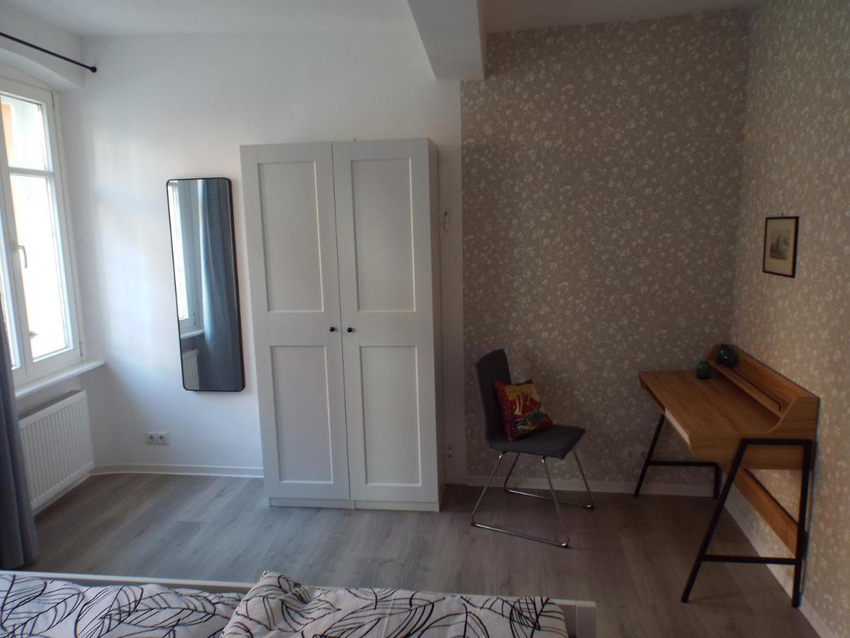 Ferienwohnung Mittendrin Нойштадт-ан-дер-Вайнштрасе Екстер'єр фото